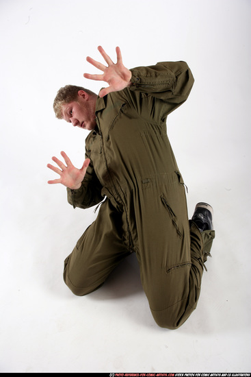 Man Adult Average White Neutral Kneeling poses Army