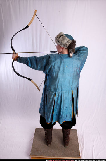 Woman Adult Average White Fighting with bow Standing poses Army