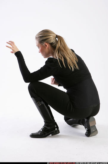 Woman Adult Athletic White Neutral Kneeling poses Casual