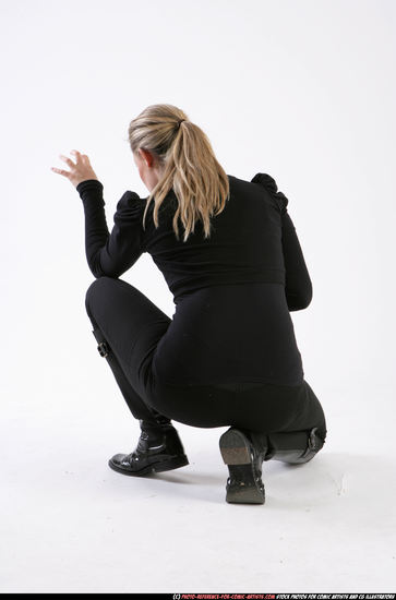 Woman Adult Athletic White Neutral Kneeling poses Casual