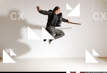 2014 08 SMAX STREETFIGHTER DAIKATANA JUMP POSE1 106