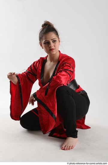 Woman Adult Average Martial art Standing poses Casual Latino