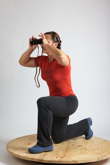 Woman Adult Average White Neutral Kneeling poses Casual