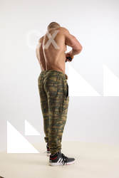 Duncan Gun Execution Pose 05