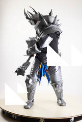 Yelvik Cosplay LichKing Fight Pose With Mace 002