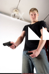 JANISONE-RELOADING-PISTOL