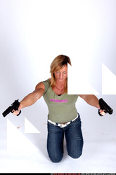 JANNIE-WOMAN-DUAL-PISTOLS-POSE