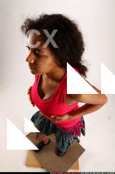 ELLIE-COURTESAN-POSE