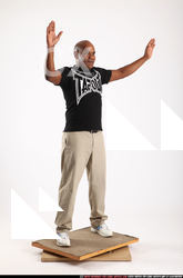 Gael Casaus-hands-up