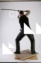 Serdyuk-fighting-katana