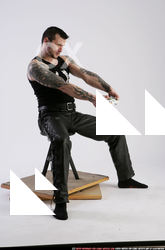 Serdyuk-playing-xbox