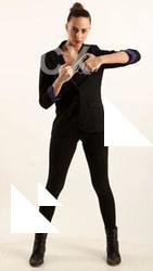 Jade-pistol-pose3-unsheathing