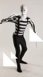 JIRKA MORPHSUIT WITH DAGGER AND KATANA