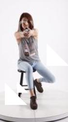MOLLY SITTING POSE WITH GUN