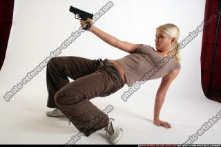 IVA PISTOL POSE1 02.jpg