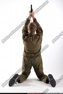 soldier-kneeling-shooting-up