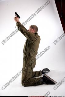 soldier-kneeling-shooting-up