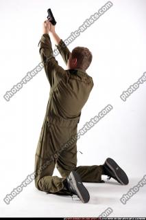 soldier-kneeling-shooting-up