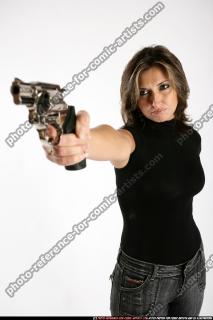woman-aiming-revolver