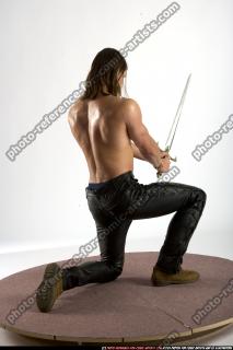 barbarian-kneeling-sword1
