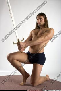 barbarian-kneeling-sword2
