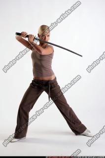 IVA DEFEND POSE KATANA 00.jpg