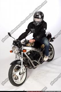 2009 03 JANISONE BIKER RIDING LEANING 00.JPG