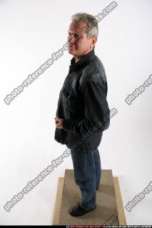 2009 03 JINDRICH REVOLVER POSE1 02 A.jpg