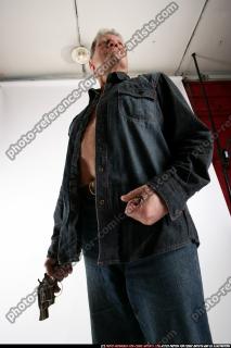 2009 03 JINDRICH REVOLVER POSE1 09.jpg