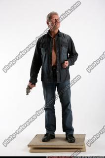 2009 03 JINDRICH REVOLVER POSE1 00 B.jpg