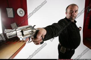 Matej-dual-pistols-pose1