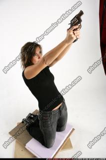 2009 04 ANDRIA KNEELING SHOOTING UP 03 A.JPG