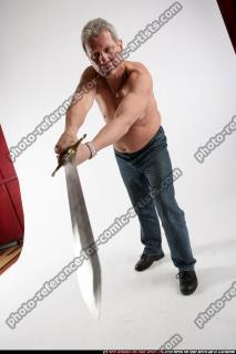 Jindrich-smashing-sword