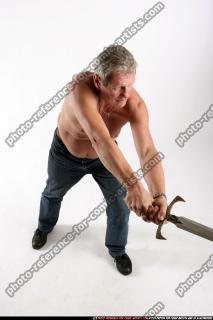 Jindrich-smashing-sword