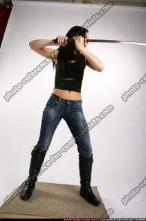 2009 05 JESSICA DEFEND POSE KATANA 00 C.jpg