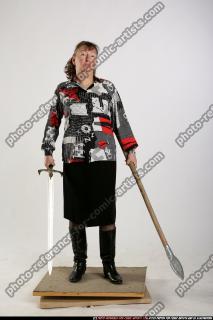 2009 10 PAULA STANDING SWORD SPEAR 00 B.jpg