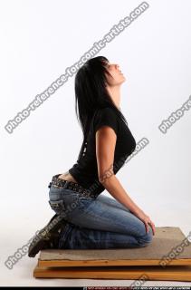 silvia-kneeling-pose1