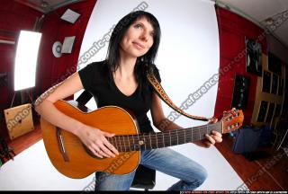 silvia-playing-guitar