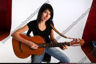 silvia-playing-guitar