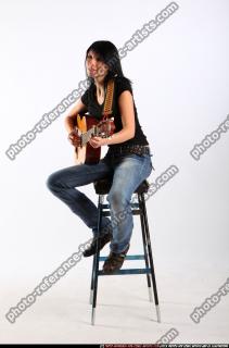 silvia-playing-guitar