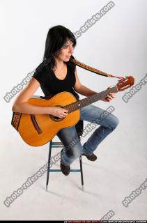 silvia-playing-guitar