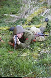 2010 03 WW1 INFANTRY LAYING AIMING RIFLE 01.jpg