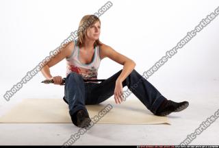 2010 04 KATYANA SITTING SWORD POSE 00.jpg