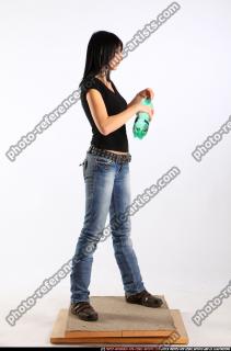 silvia-bottle-holding