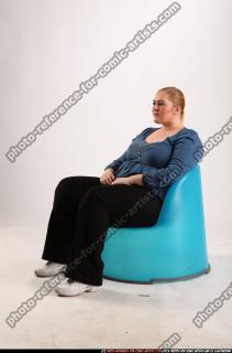 britney-stand-up-chair