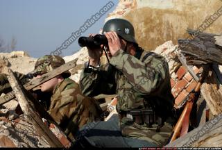 2010 08 WW2 UNIT IN COVER OBSERVING1 07.jpg