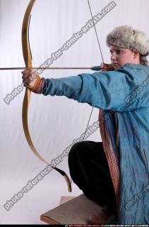 2010 12 MIANA HUNTER-SHOOTING-BOW2 15.JPG