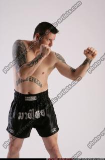 fighter2-kickbox-pose