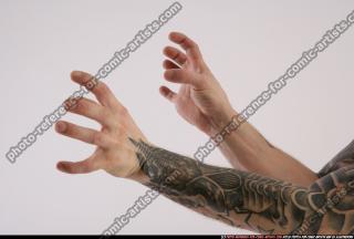 hand-male-poses1