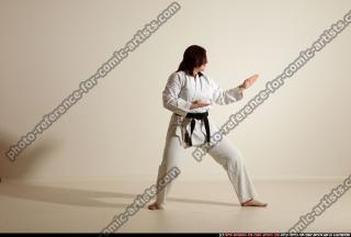 2011 05 MICHELLE SMAX KARATE POSE2 105